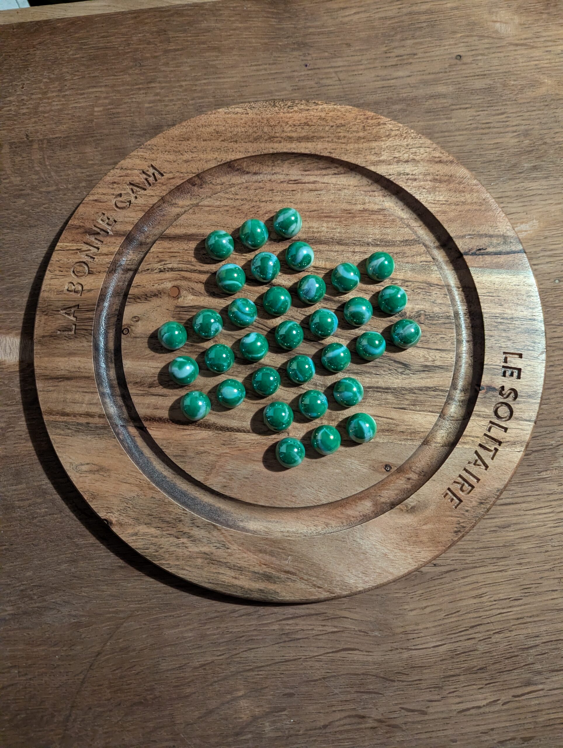 Jeu de Solitaire artisanal en acacia đ§© â Image 3