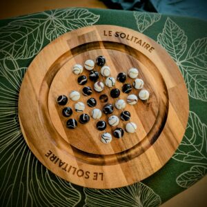 Jeu de Solitaire artisanal en acacia 🧩